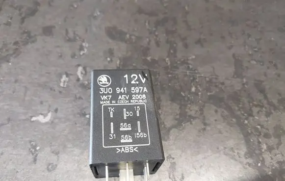 Skoda Superb B5 (3U) Other relay 3U0941597A