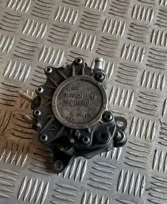 Audi A4 S4 B7 8E 8H Vacuum pump 03G145209 V512 260705B