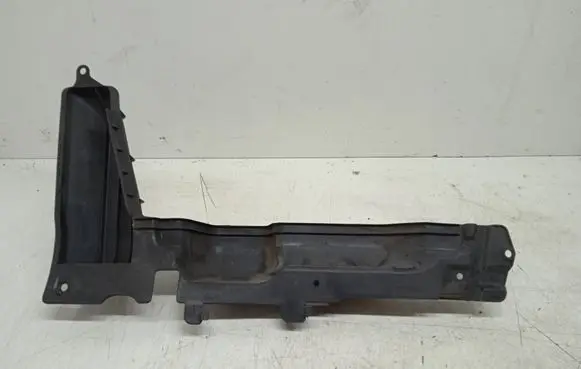 Hyundai Tucson JM Intercooler air guide/duct channel 291352E000