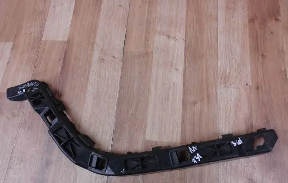 KIA Sorento Bumper support mounting bracket corner 86661C5000