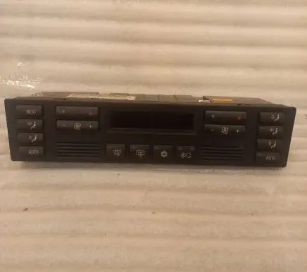 BMW 7 E38 Climate control unit 64118379115 38790 T600042