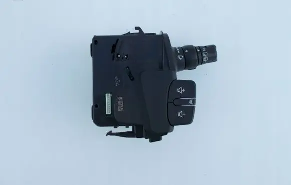 Renault Clio III Tailgate/trunk/boot open switch 88103009a54