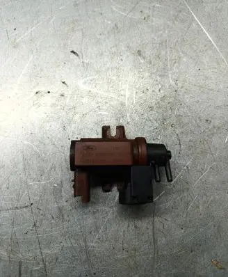 Ford Focus Turbo solenoid valve 6g9q9e882ca