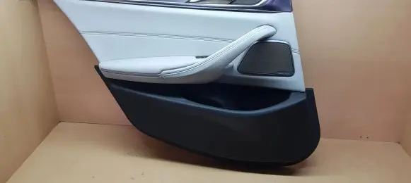 BMW M5 F90 Rear door card panel trim