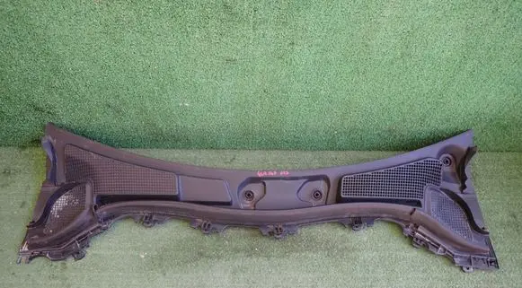 Mercedes-Benz GLA H247 Wiper trim A2478302800