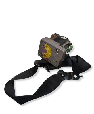 Mercedes-Benz C W203 Front seatbelt 