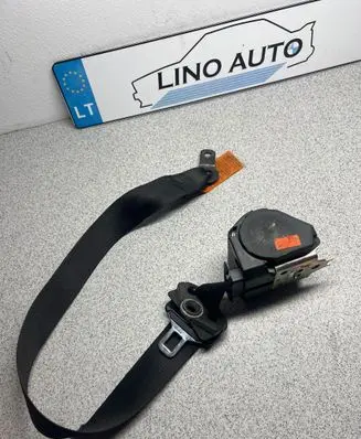 BMW 5 E39 Front seatbelt 8198571