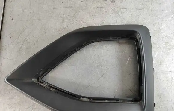 Audi Q2 - Front bumper lower grill 81a853053c4w3