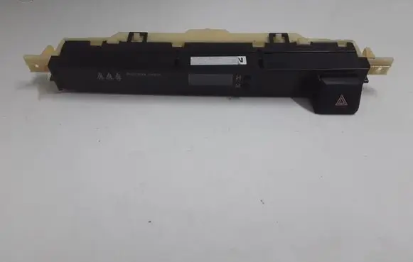 Toyota RAV 4 (XA40) Hazard light switch 8395042100