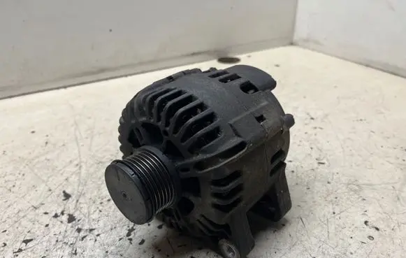 Citroen Berlingo Generator/alternator 9646321780