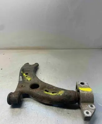 Volkswagen Golf VI Front control arm