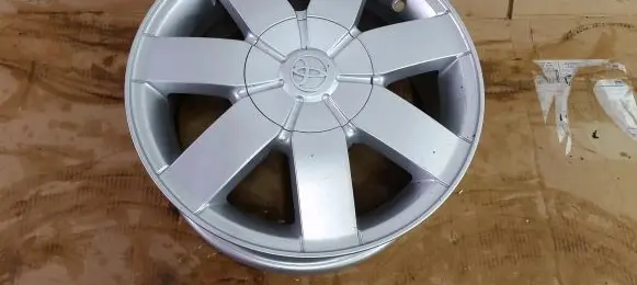 Toyota Yaris XP210 R15 alloy rim 