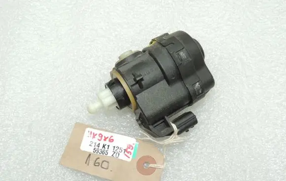 Renault Laguna II Headlight level adjustment motor 8200006664