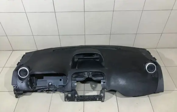 Renault Kangoo II Dashboard 681005712R