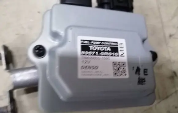Toyota Highlander XU70 Fuel injection pump control unit/module 895710R010