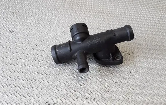 Audi A3 S3 8L Engine coolant pipe/hose 06A121133C