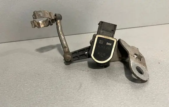 BMW 3 E90 E91 Headlight/headlamp level sensor 6763735