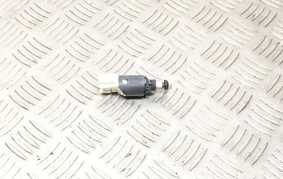 Renault Scenic II - Grand scenic II Brake pedal sensor switch 8200168238 7170M CP100