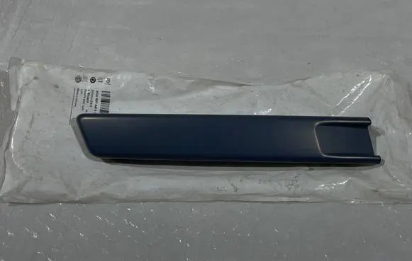 Volkswagen PASSAT B6 Front bumper splitter molding 3C0807646ABLCP 3C0807646A
