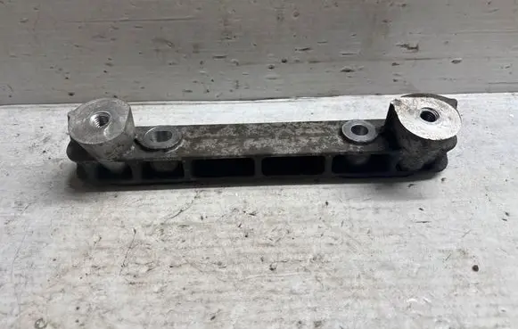 Volvo XC40 Holder (bracket) 32222102