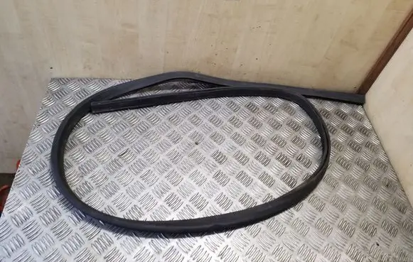 Mercedes-Benz ML W164 Engine compartment rubber 