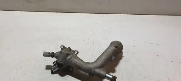 Engine coolant pipe/hose
