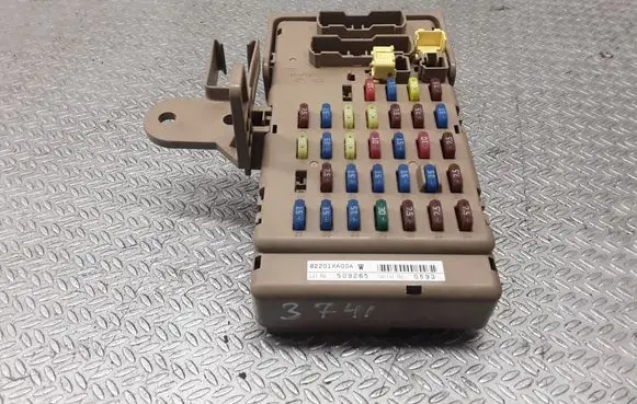Subaru B9 Tribeca Fuse module 82201XA00A