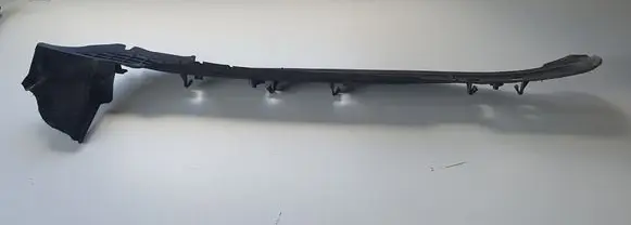 Skoda Superb B8 (3V) Fender end trim 