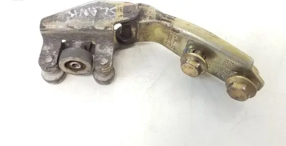 Volkswagen Transporter - Caravelle T4 Sliding door middle roller runner 701843336A 701843335A