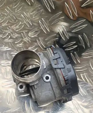 Peugeot 5008 Throttle body valve 9807238580 V29039645