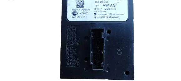 Volkswagen PASSAT B8 Keyless (KESSY) go control unit/module 5Q0959435A