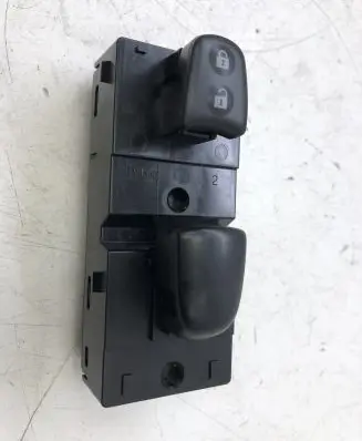Nissan Juke I F15 Electric window control switch 254111KA5A