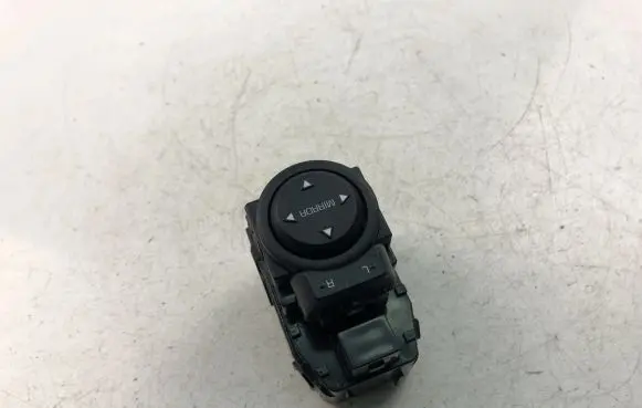 KIA Rio Wing mirror switch 4D64801160