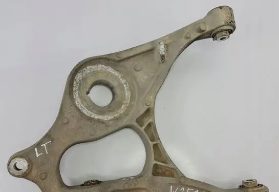 Mercedes-Benz R W251 Rear upper control arm/wishbone 060358106D