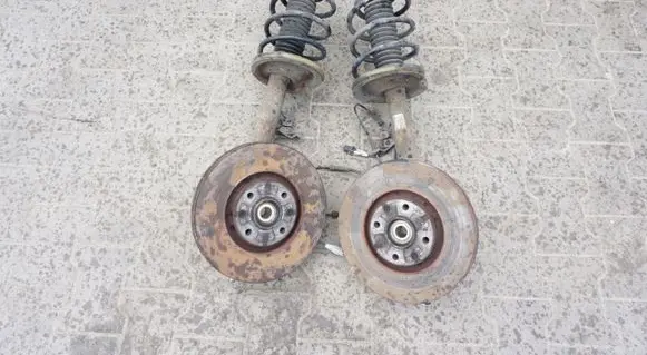 Peugeot 307 CC Front wheel hub spindle knuckle