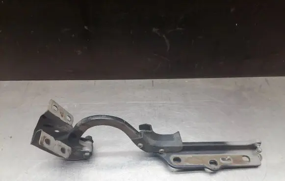 Mercedes-Benz CLK A208 C208 Tailgate/trunk/boot hinge 2087500221