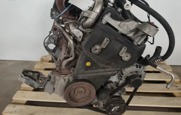 Mercedes-Benz A W176 Engine 607951