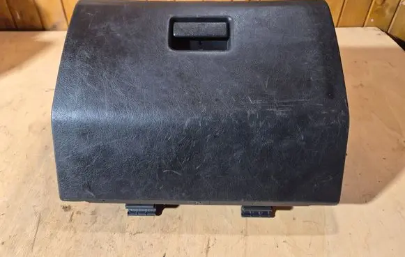 Mitsubishi Pajero Pinin Glove box MR471250 016011