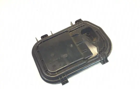 Audi A6 S6 C6 4F Headlight/headlamp dust cover 16016300