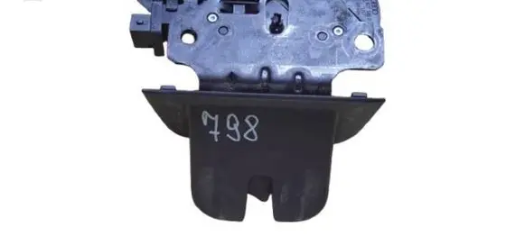 Audi A3 S3 8P Tailgate/trunk/boot lock/catch/latch 8P4827505B