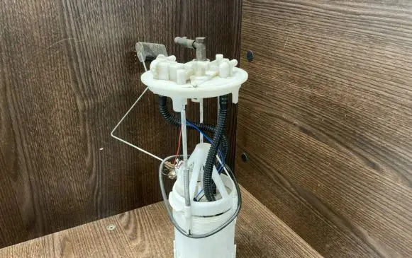 Renault Master II In-tank fuel pump 8200096472 8200096476