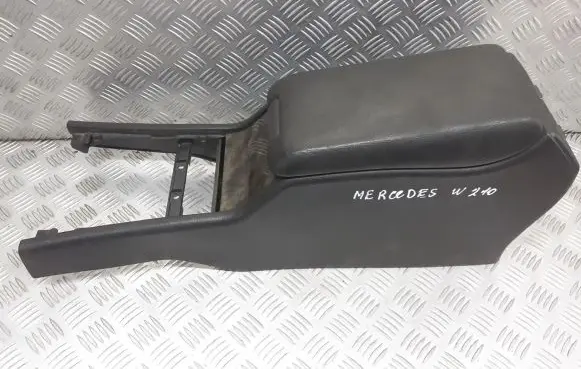 Mercedes-Benz E W210 Armrest