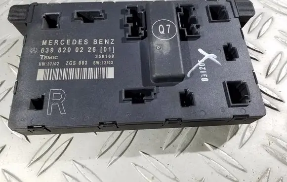 Mercedes-Benz Vito Viano W639 Door control unit/module 6398200226 356169