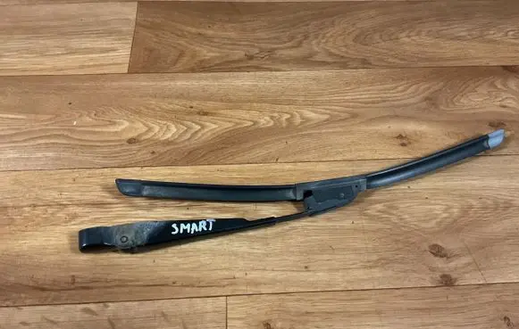 Smart ForTwo I Rear wiper blade arm 0000667V004 0000667V006