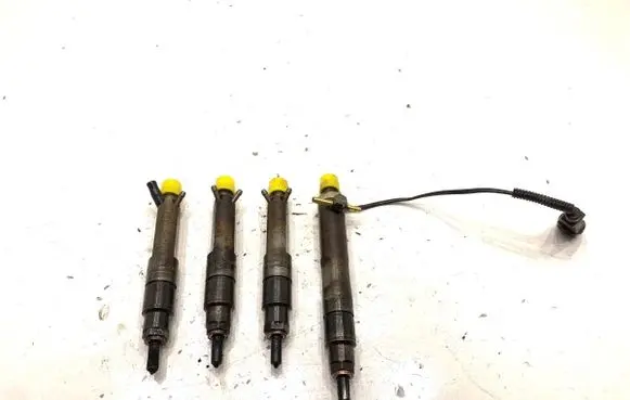 Audi A3 S3 8L Fuel injectors set 028130202P