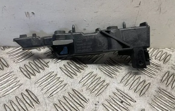 Audi A6 S6 C7 4G Front bumper mounting bracket 4G0807283