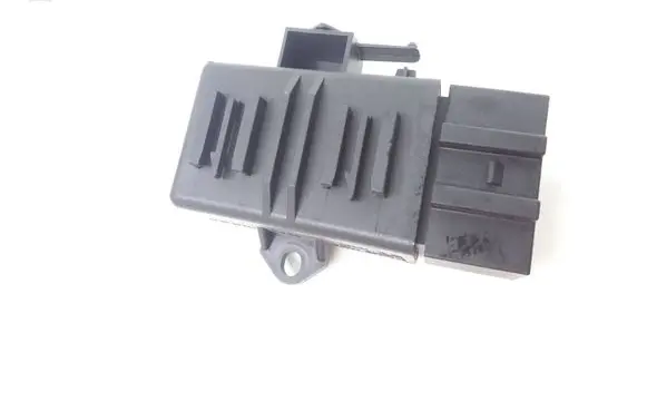 Skoda Fabia Mk3 (NJ) Seat heating relay 6R0959772E