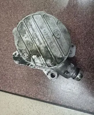 Renault Espace - Grand espace IV Vacuum pump 8200102535