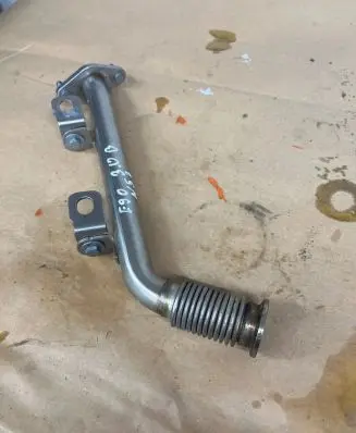 BMW 3 E90 E91 EGR valve line/pipe/hose 7574953