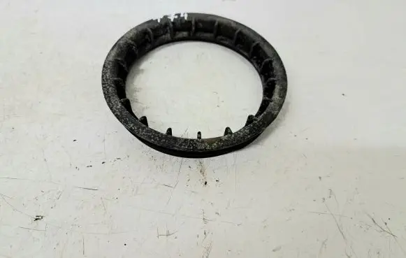 Volvo V70 In tank fuel pump screw locking ring/nut 